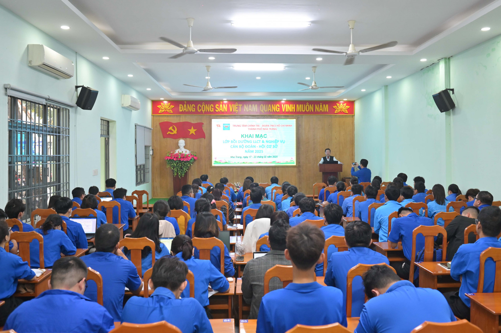 Quang cảnh lớp tập huấn.