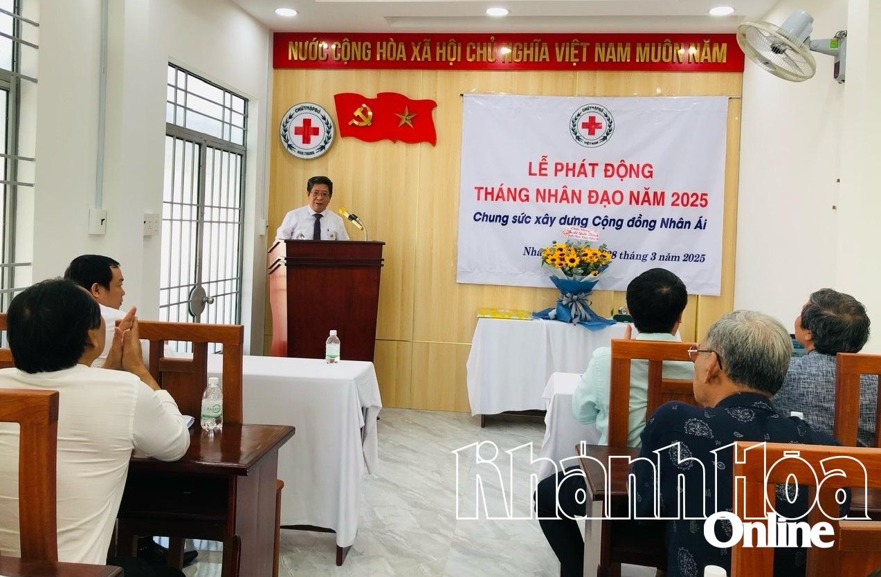 Quang cảnh lễ phát động.